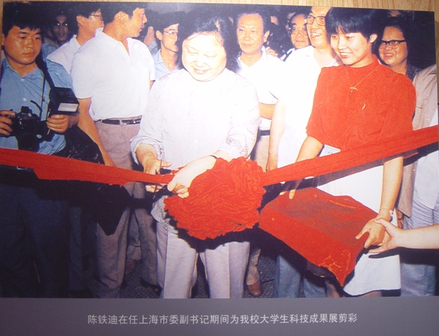 东华大学毕业条件